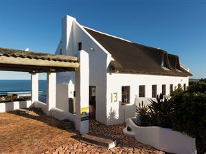 4 Bed House in Boggoms Bay