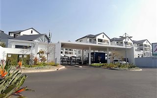 3 Bedroom Townhouse in Modderfontein