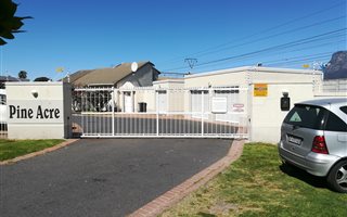 2 Bedroom Cluster in Pinelands