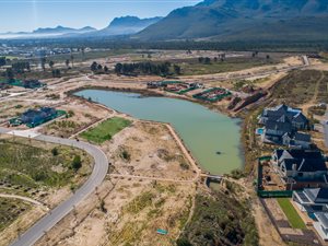 813 m² Land available in Val de Vie