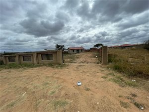 884 m² Land available in Nirvana