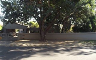 4 Bedroom House in Protea Park