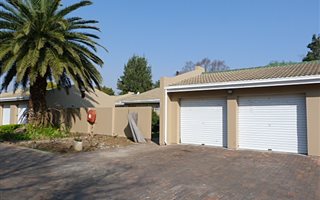 3 Bedroom Simplex in Brackendowns