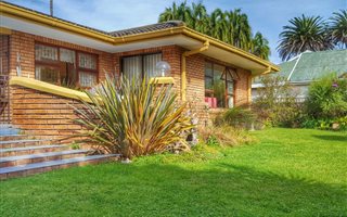 4 Bedroom House in Bergsig
