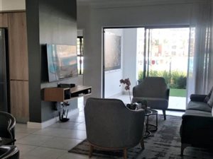 3 Bed Townhouse in Willow Park Manor