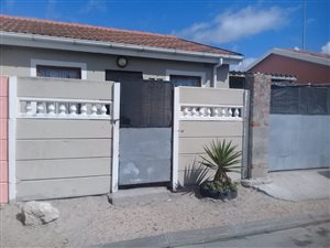 2 Bed House in Lavender Hill