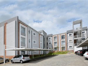3 Bed Apartment in Bryanston