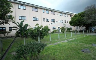 2 Bedroom Apartment in Pinelands
