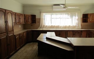 1 Bedroom Flat in Lephalale (Ellisras)