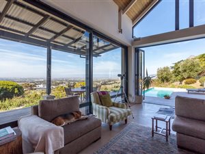 4 Bed House in Steenberg