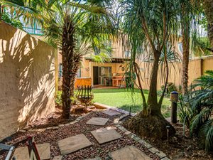 3 Bed Townhouse in Aston Manor