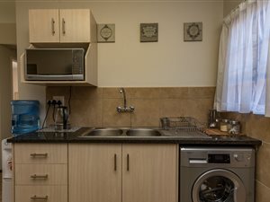 2 Bed Apartment in Halfway House