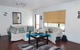 2 Bedroom Apartment in Melrose