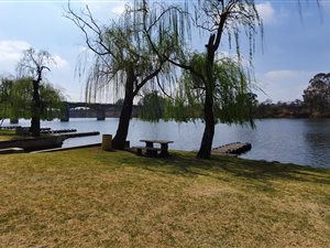 2 Bed Apartment in Vanderbijlpark Central