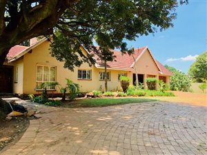 5 Bed House in Larrendale