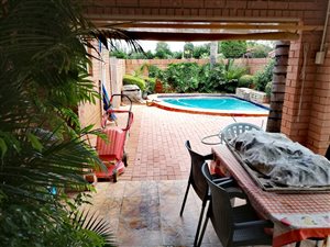 3 Bed Townhouse in Flamwood