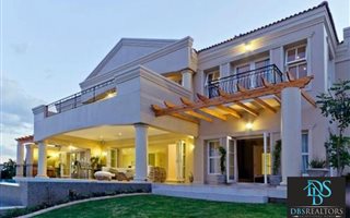 5 Bedroom House in Bryanston