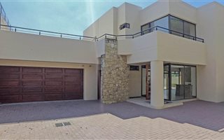 5 Bedroom House in Sandhurst