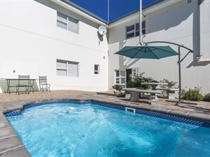 1 Bed Apartment in Myburgh Park