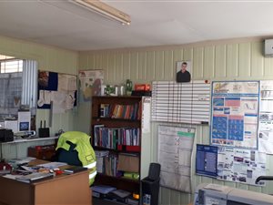 500 m² Industrial space in Daggafontein