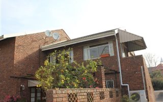 3 Bedroom Townhouse in Wembley