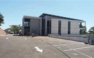 139 m² Commercial space in Kloof