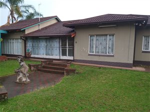 4 Bed House in Erasmia