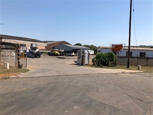 700 m² Industrial space in Mkondeni