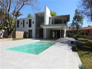 5 Bed House in Senderwood