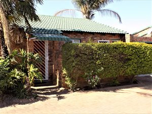 2 Bed Townhouse in Florida Glen