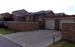 2 Bedroom Townhouse in Honey Park
