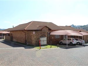 2 Bed Townhouse in Mondeor
