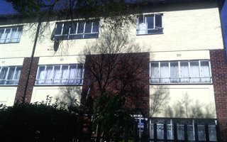 0.5 Bedroom Apartment in Windsor East