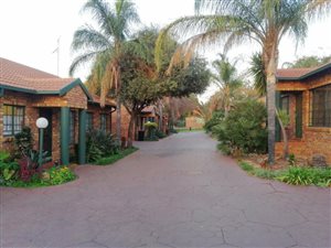 3 Bed Townhouse in Magalieskruin