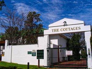 2 Bed Townhouse in Stellenbosch Central