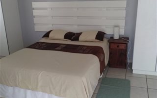 1 Bedroom Garden Cottage in Bluewater Bay