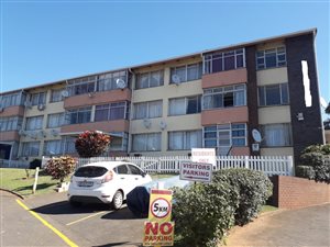 2 Bed Apartment in Montclair