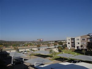 2 Bed Apartment in Dainfern