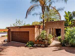 4 Bed House in Faerie Glen