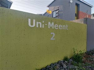 1 Bed Apartment in Universitas