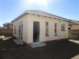2 Bed House in Vanderbijlpark Central