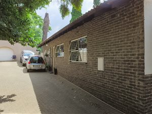 3 Bedroom House in Illiondale