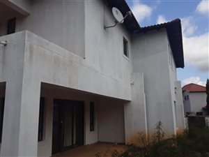 5 Bed Townhouse in Savannah Country Estate