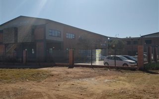 27115 m² Office Space in Middelburg South