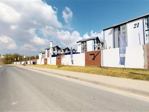 1 Bed Apartment in Randpark Ridge