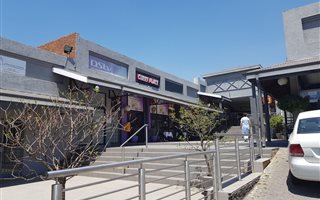 65 m² Commercial space in Randpark Ridge