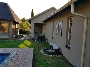 1 Bed Garden Cottage in The Reeds