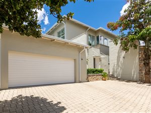 4 Bed House in Craighall Park