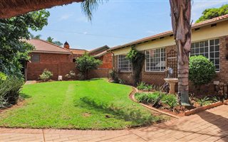 4 Bedroom House in Pierre van Ryneveld