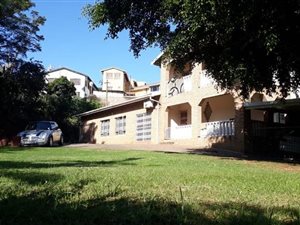 3 Bed House in Clare Estate